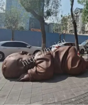 天津大地之子雕塑拆除